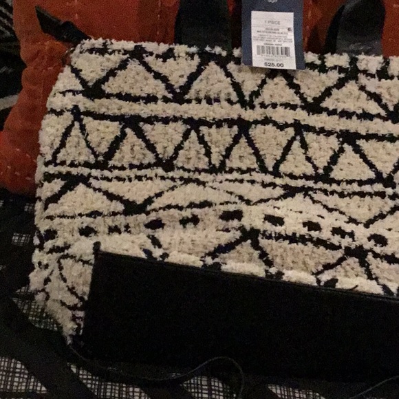 Universal Thread Multicolored Aztec Print Handbag Bundle -NWT - Picture 9 of 16